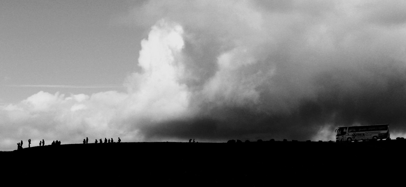 Iceland - Black And White - Jökulsárlón - Tourists - Road Trip (4889985875)