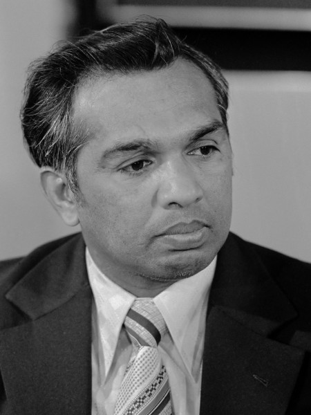 Inderdew Sewrajsing (1983)