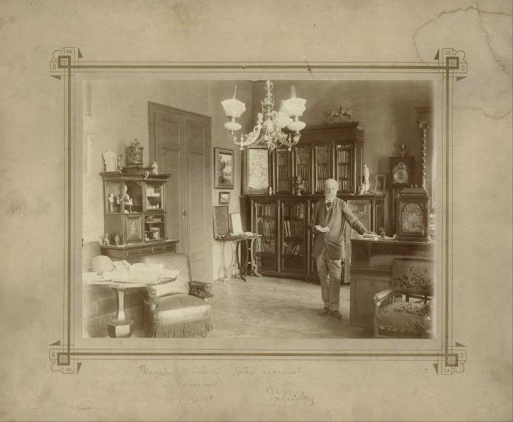 Mór Erdélyi - Jókai in his study - Google Art Project