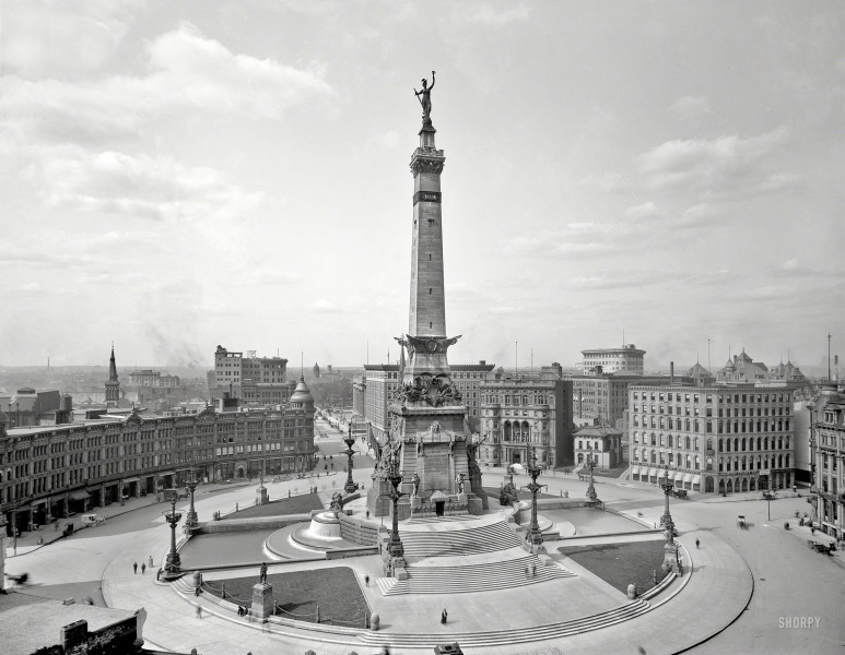Monument Circle, Indianapolis, 1907