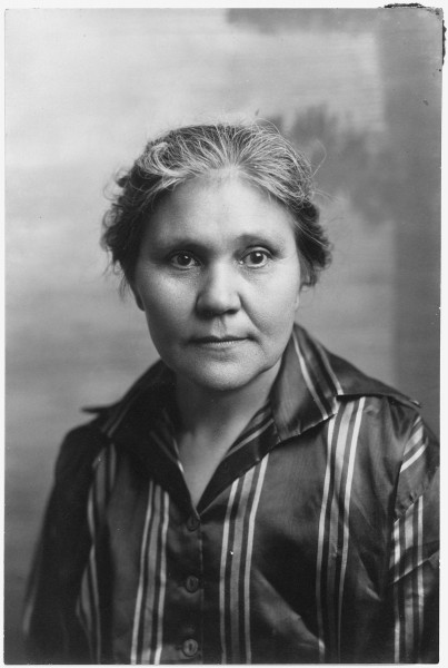 Pictures Kept by Supt. L. S. Bonnin, Cheyenne and Arapaho Agency, Mrs. Bonnin - NARA - 268476