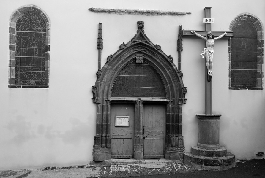 Saint-Sandoux eglise 200712C