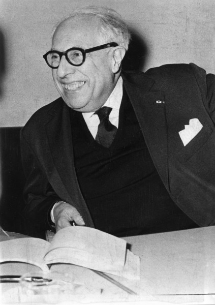 Stevan Kragujevic, francuski pisac Jean Cassou u Beogradu, 12. februara 1963
