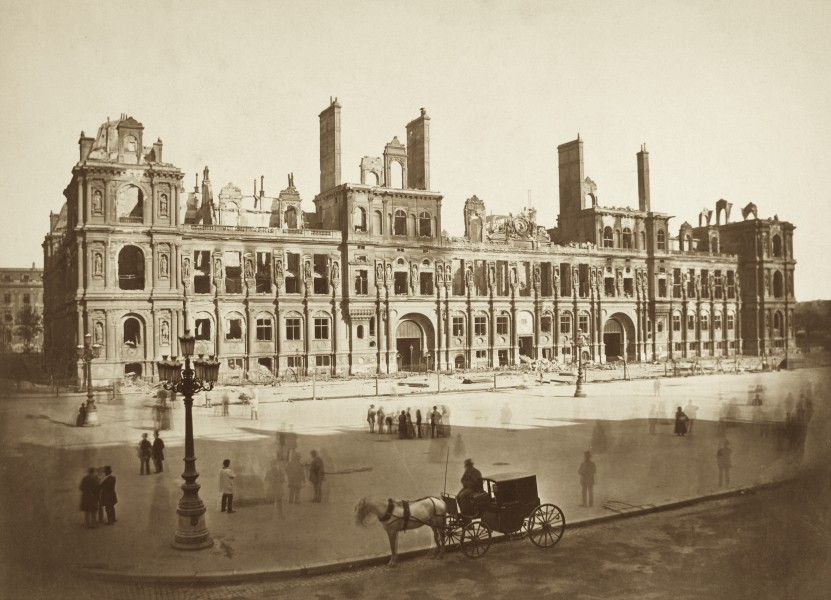 The Hötel de Ville after the Commune