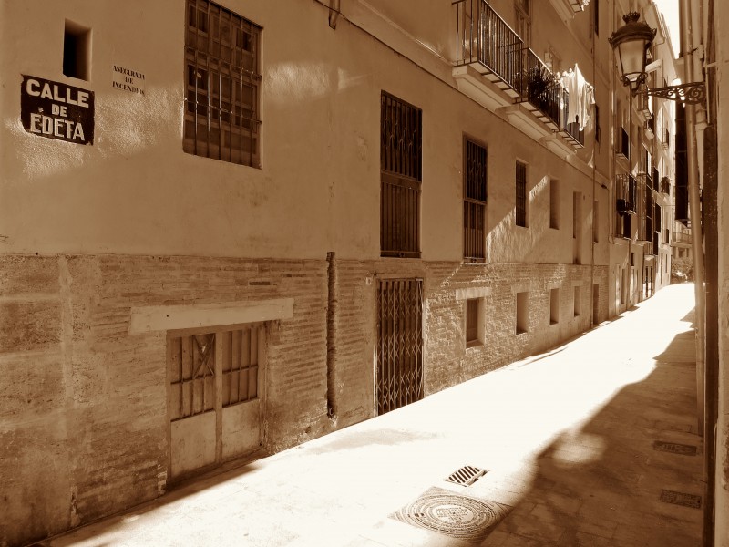 València - Carrer d'Edeta - 20151230 (1)