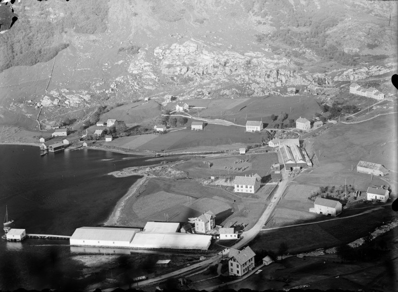 View of Stongfjorden 1919 (4598354816)