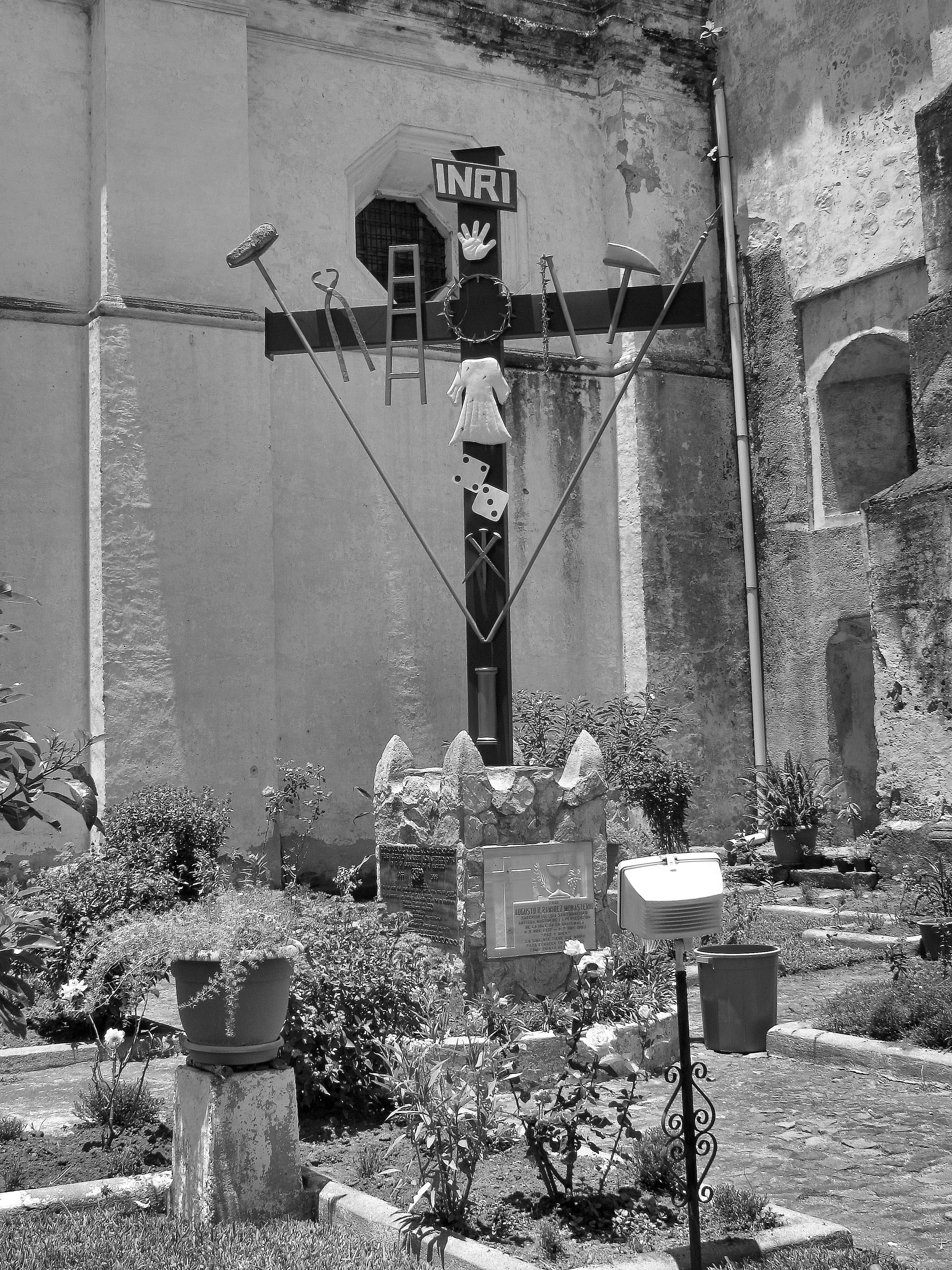 San Francisco Cross (3745787111)