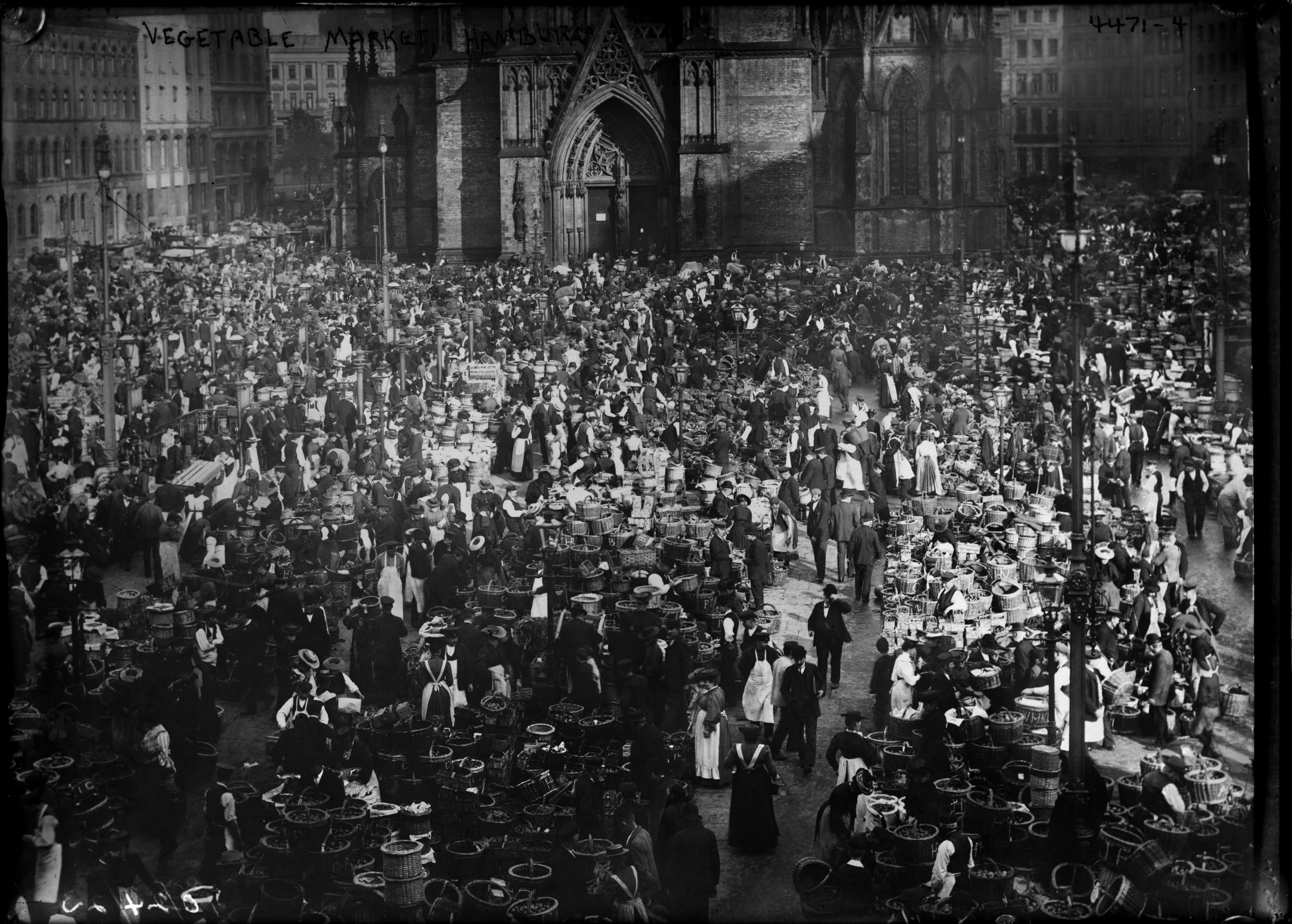 Hamburg Hopfenmarkt old sx