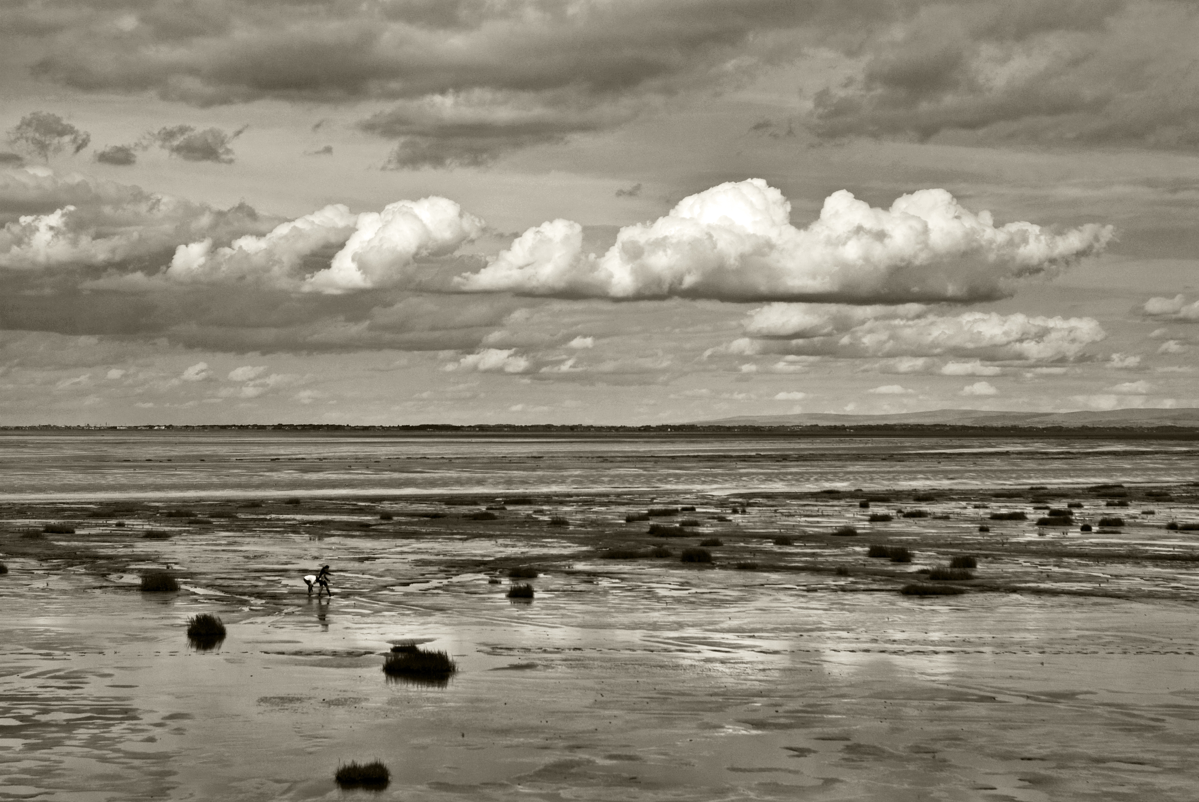 Walking in Southport (6429578503)