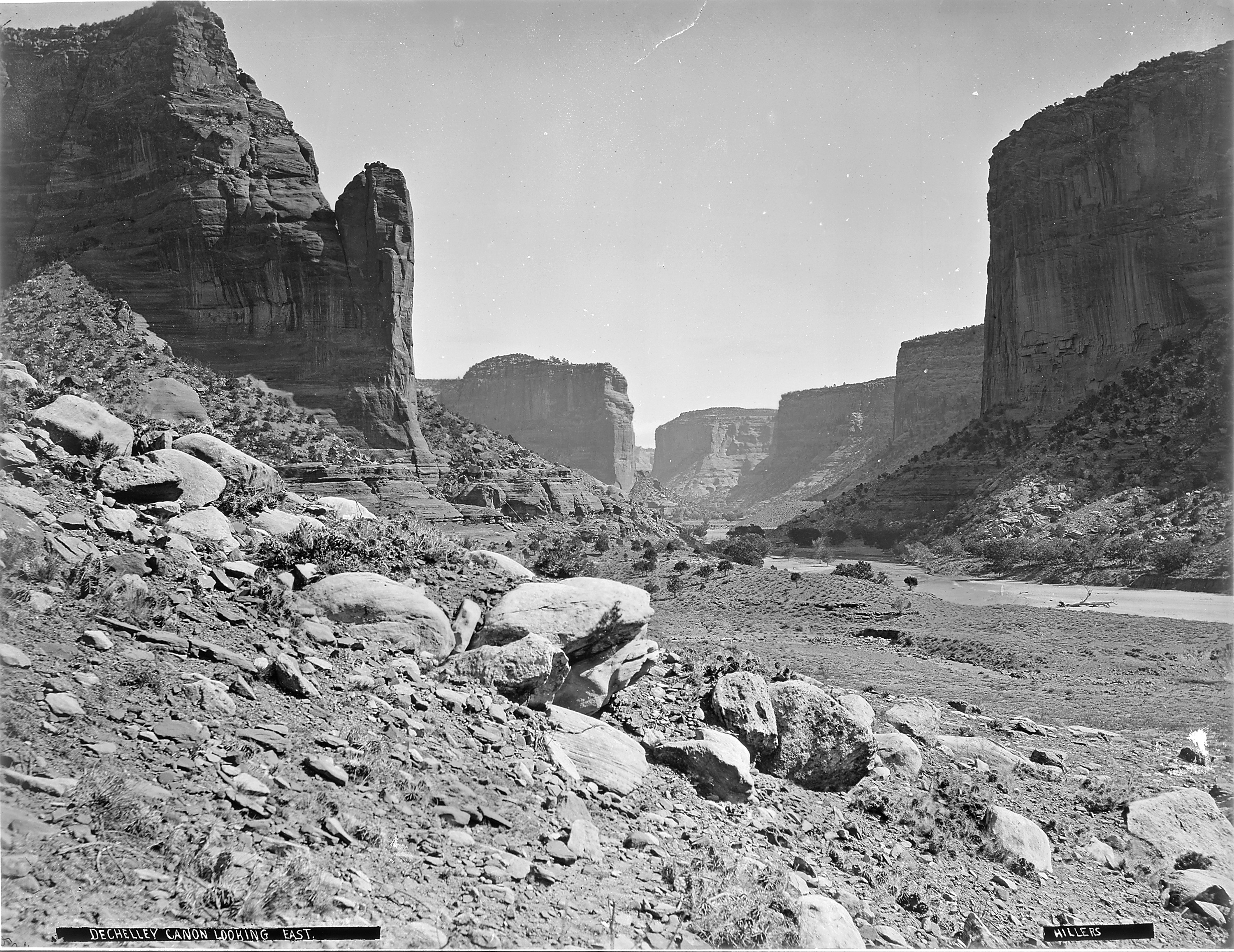 (Old No. 120) De Chelly Canyon, looking east, Arizona. Hillers photo., 1871 - 1878 - NARA - 517768