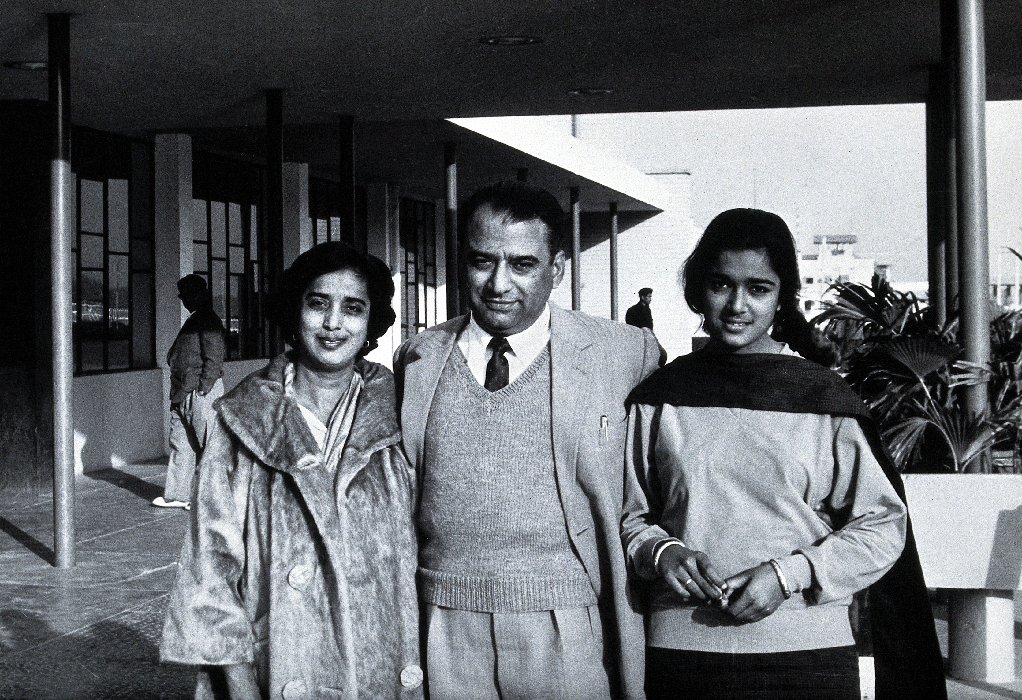 A. Awau, K. Awau and daughter. Photograph. Wellcome V0028064