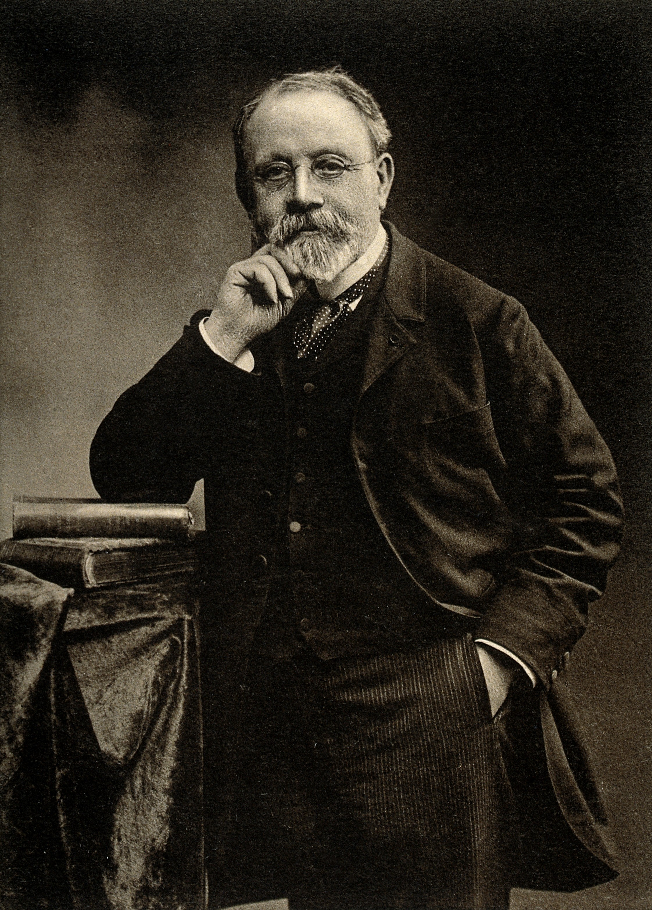 Armand Gautier. Photograph. Wellcome V0026429