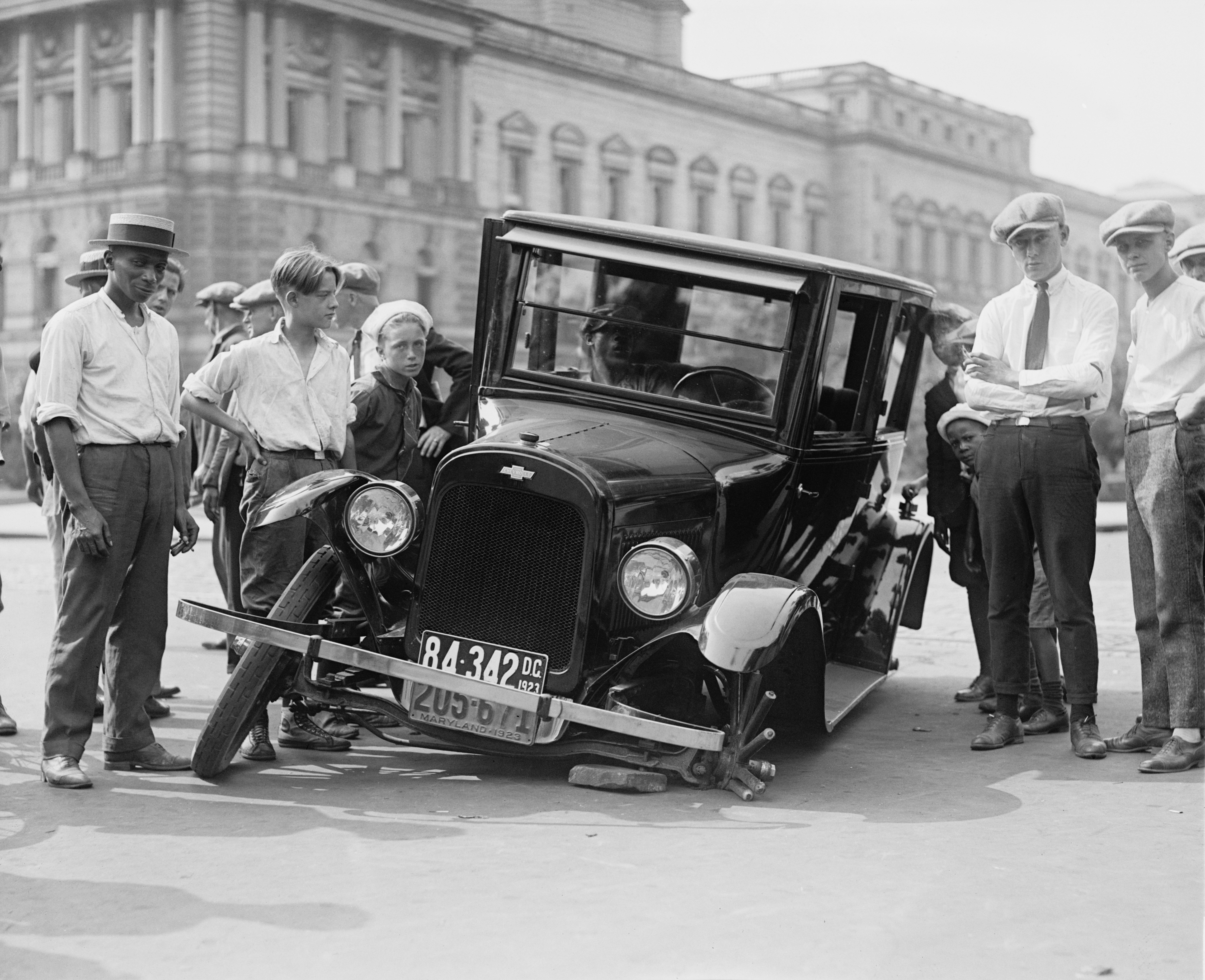 Auto wreck, USA, 1923