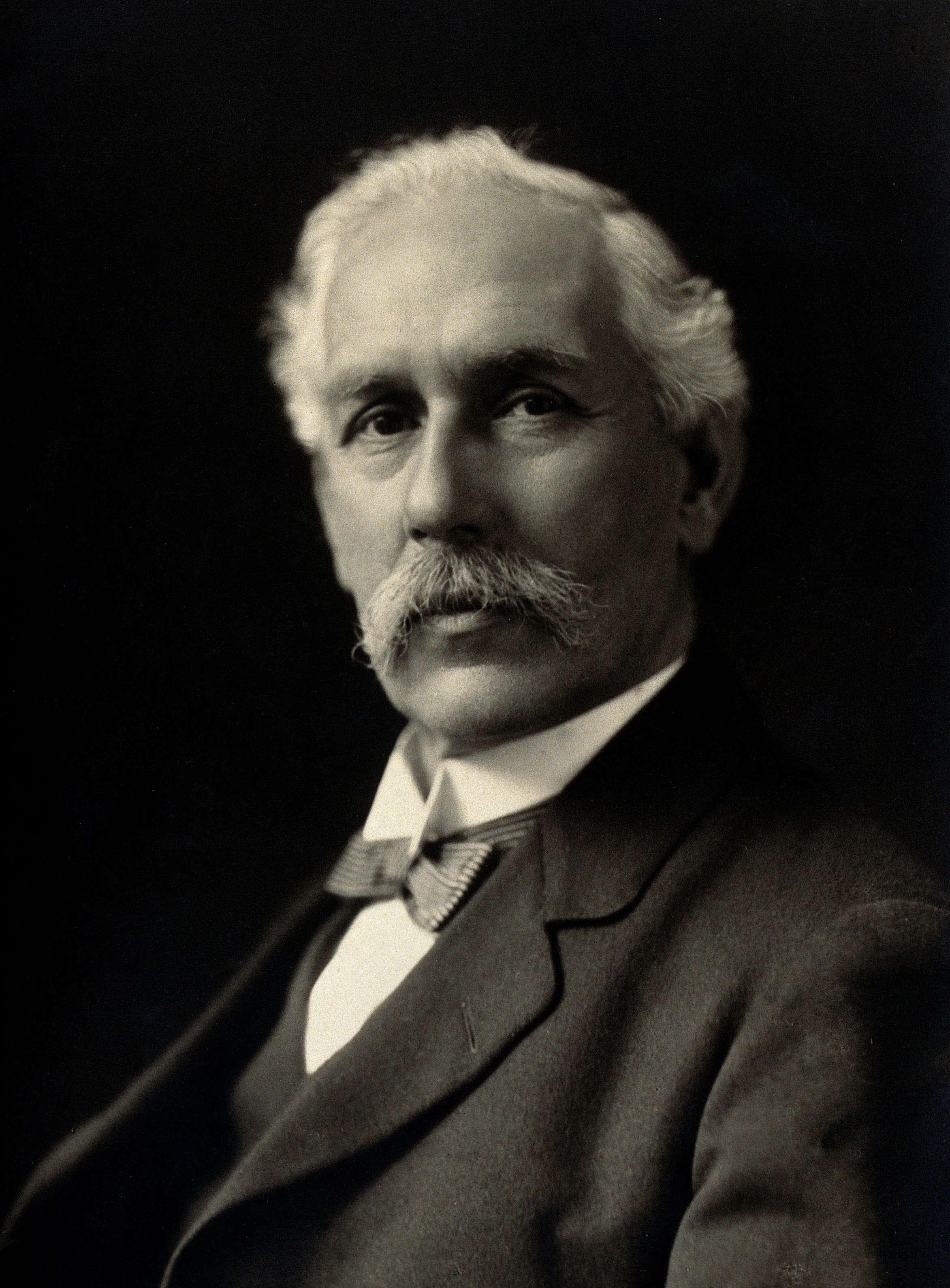 Bedford Pierce. Photograph. Wellcome V0027017