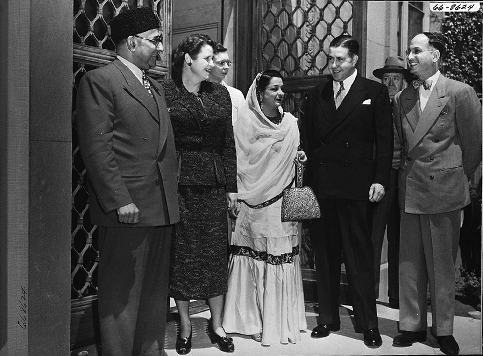 Begum Liaquat Ali Meets President of MIT