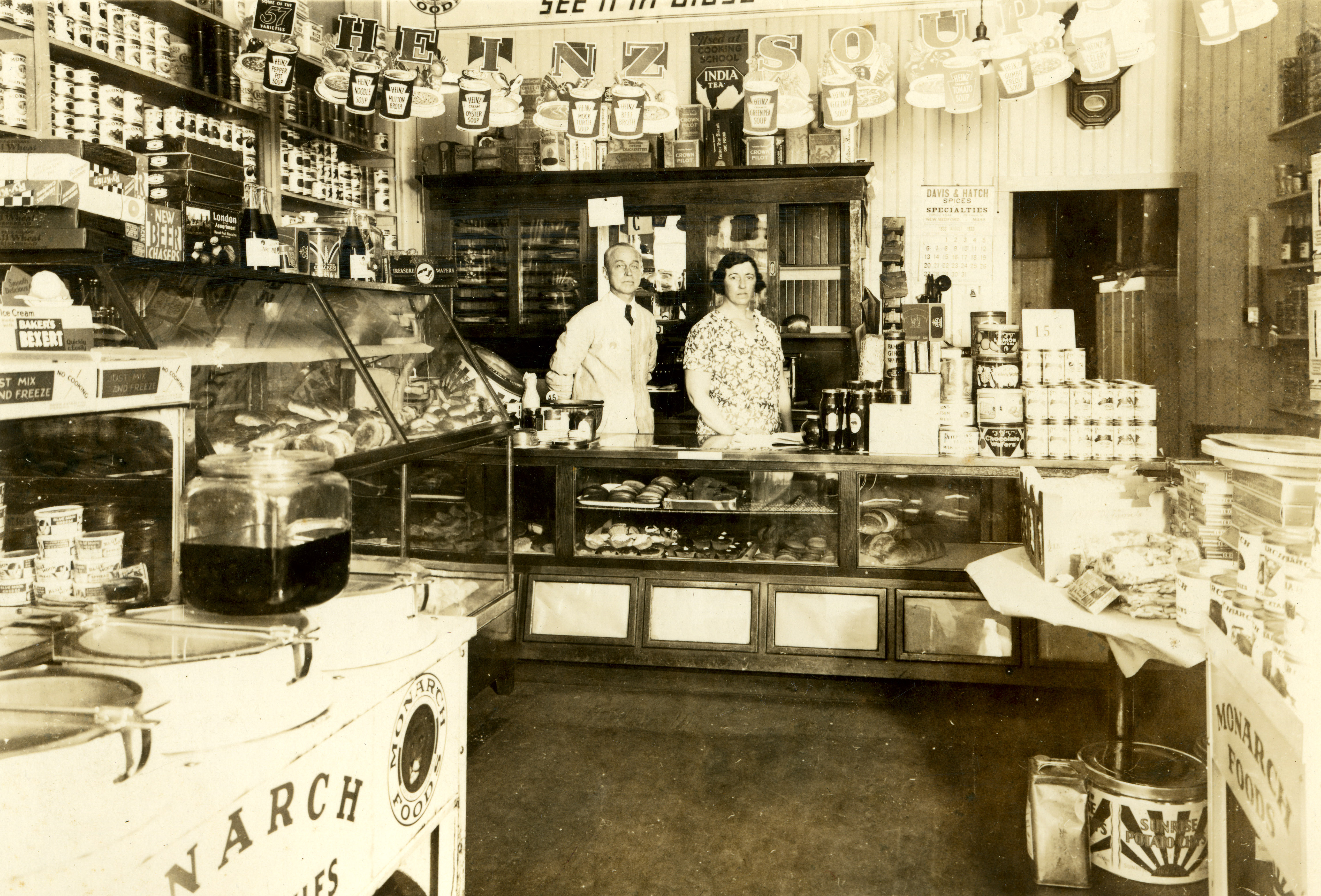 CadysFoodShop1933