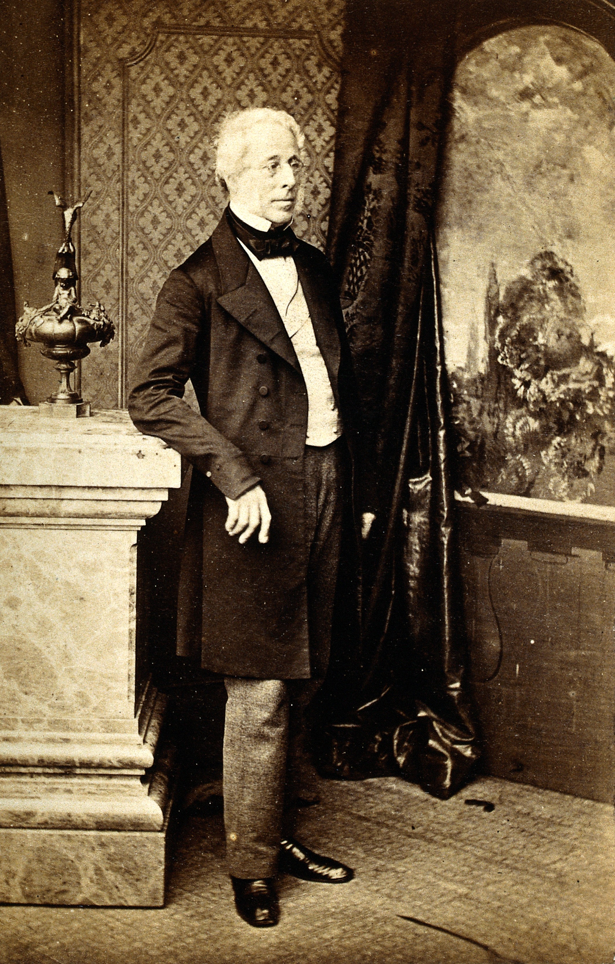 Caesar Henry Hawkins. Photograph by Dickinson Brothers. Wellcome V0026526