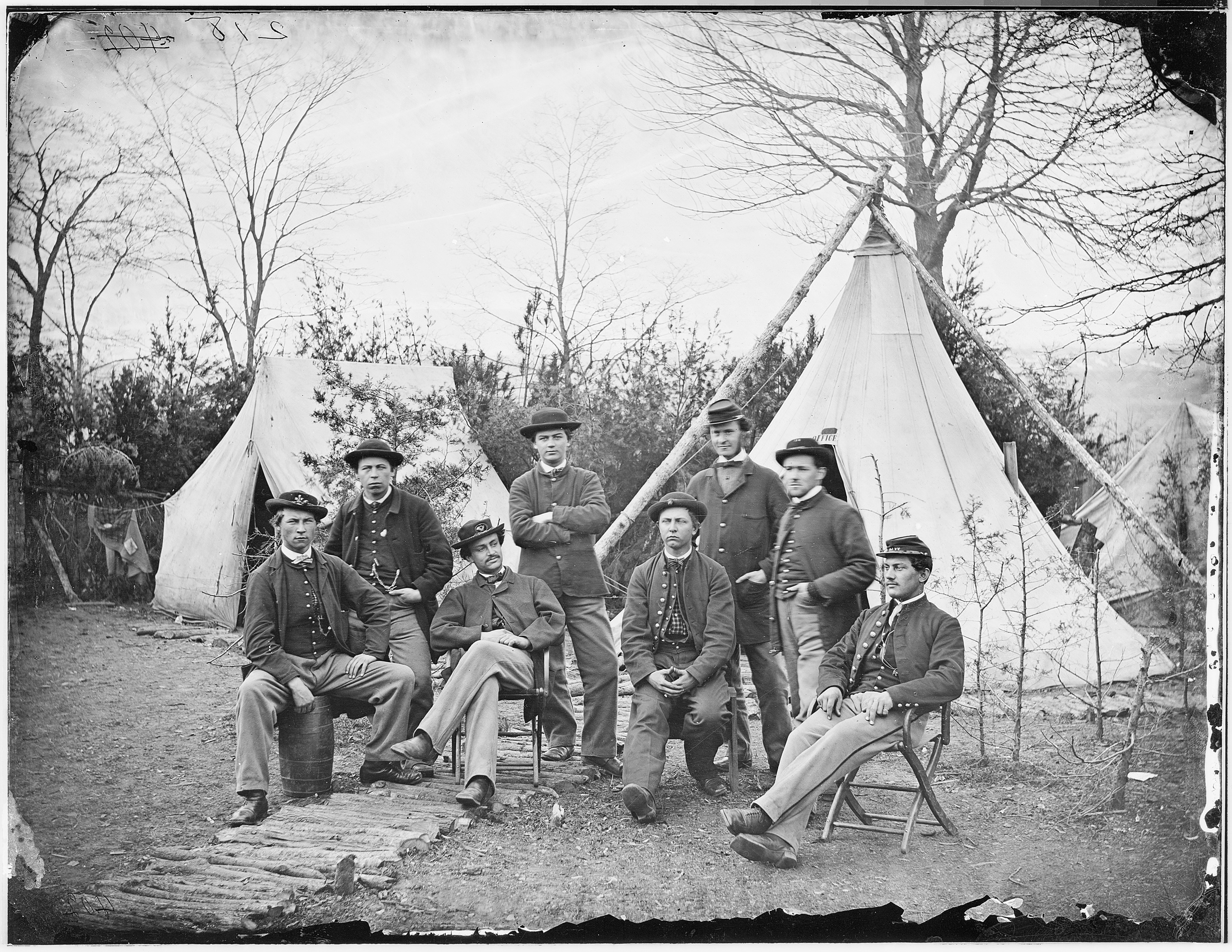 Camp scene - NARA - 524637