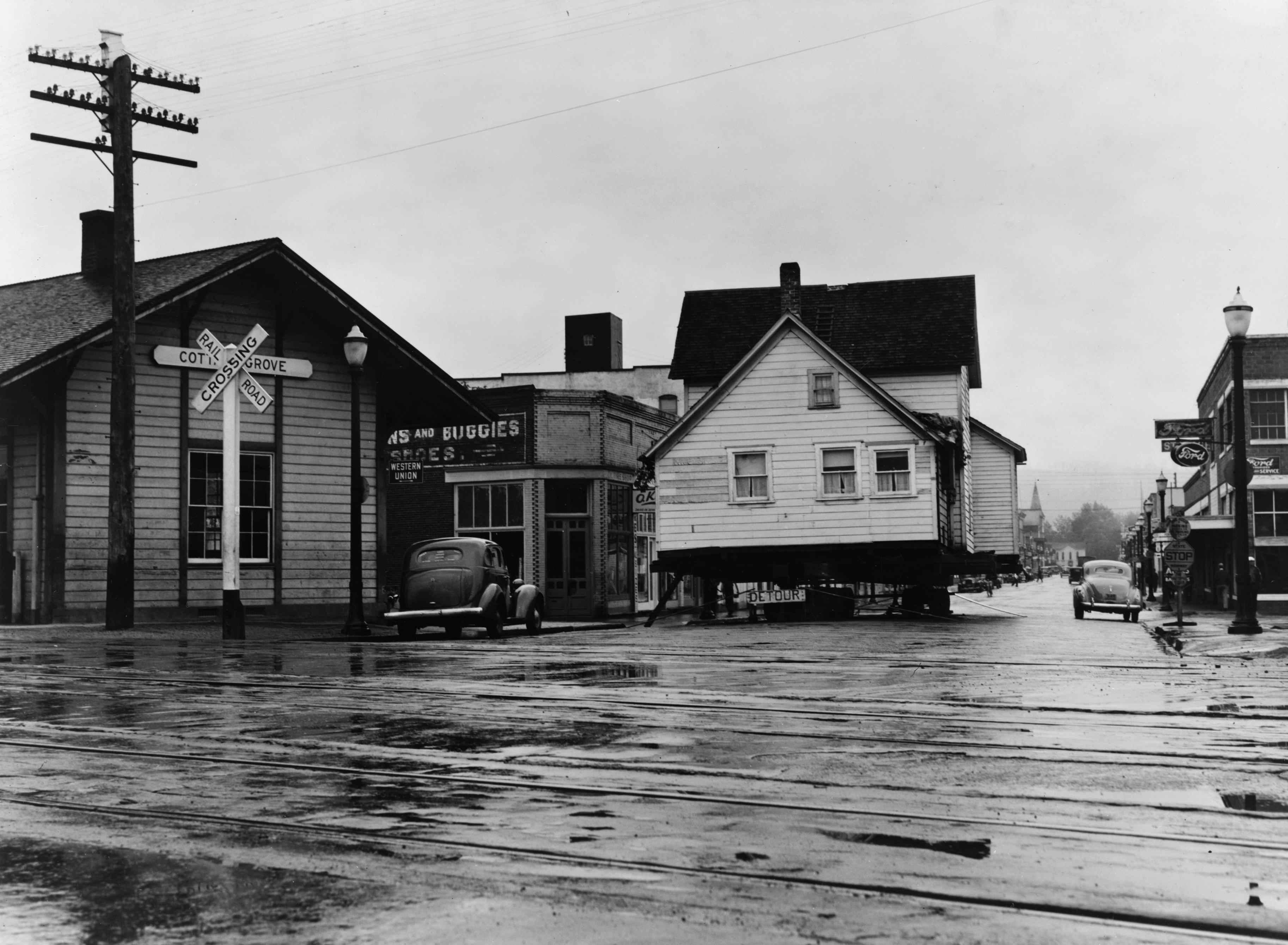 Cottage Grove House