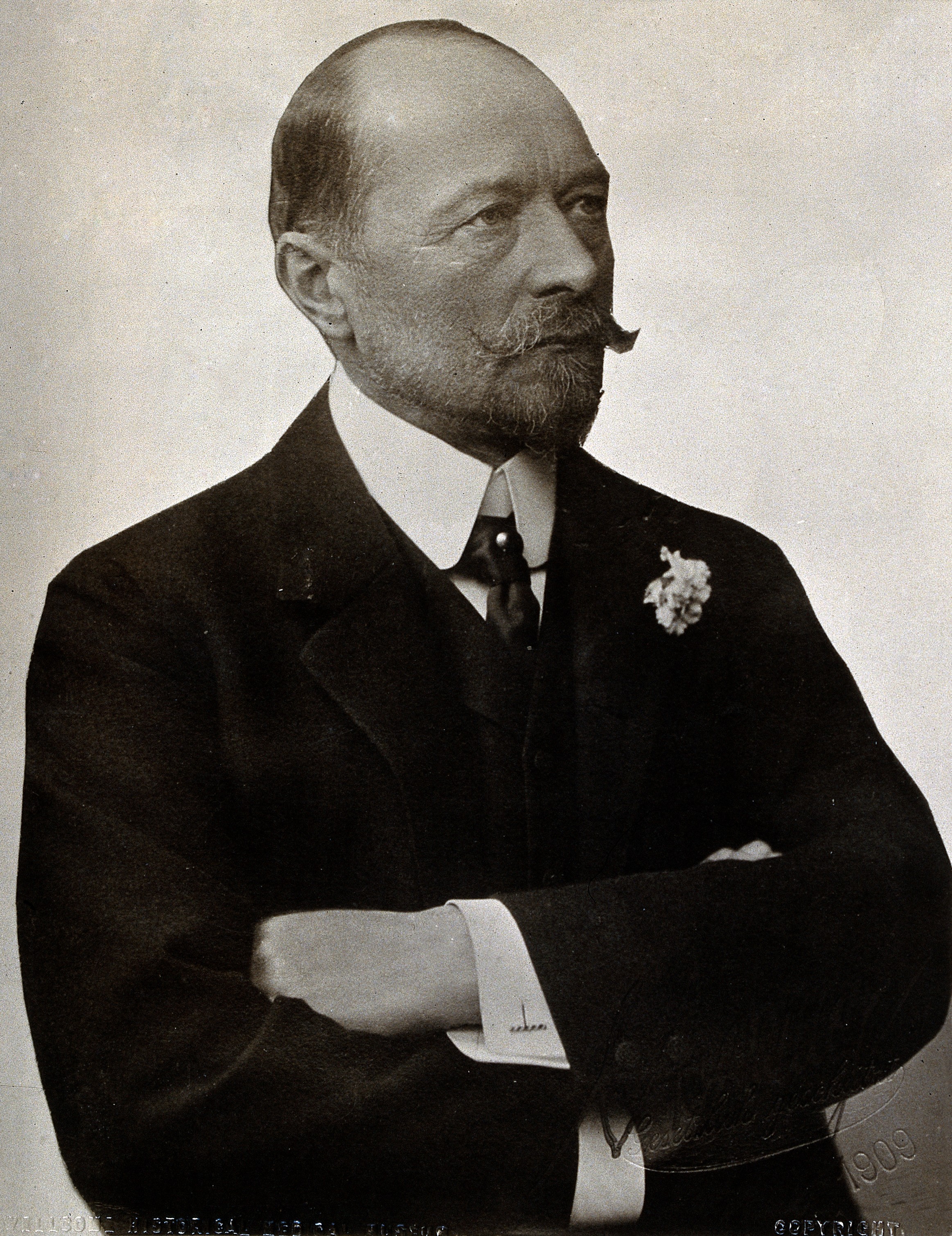 Emil von Behring. Photograph. Wellcome V0026017
