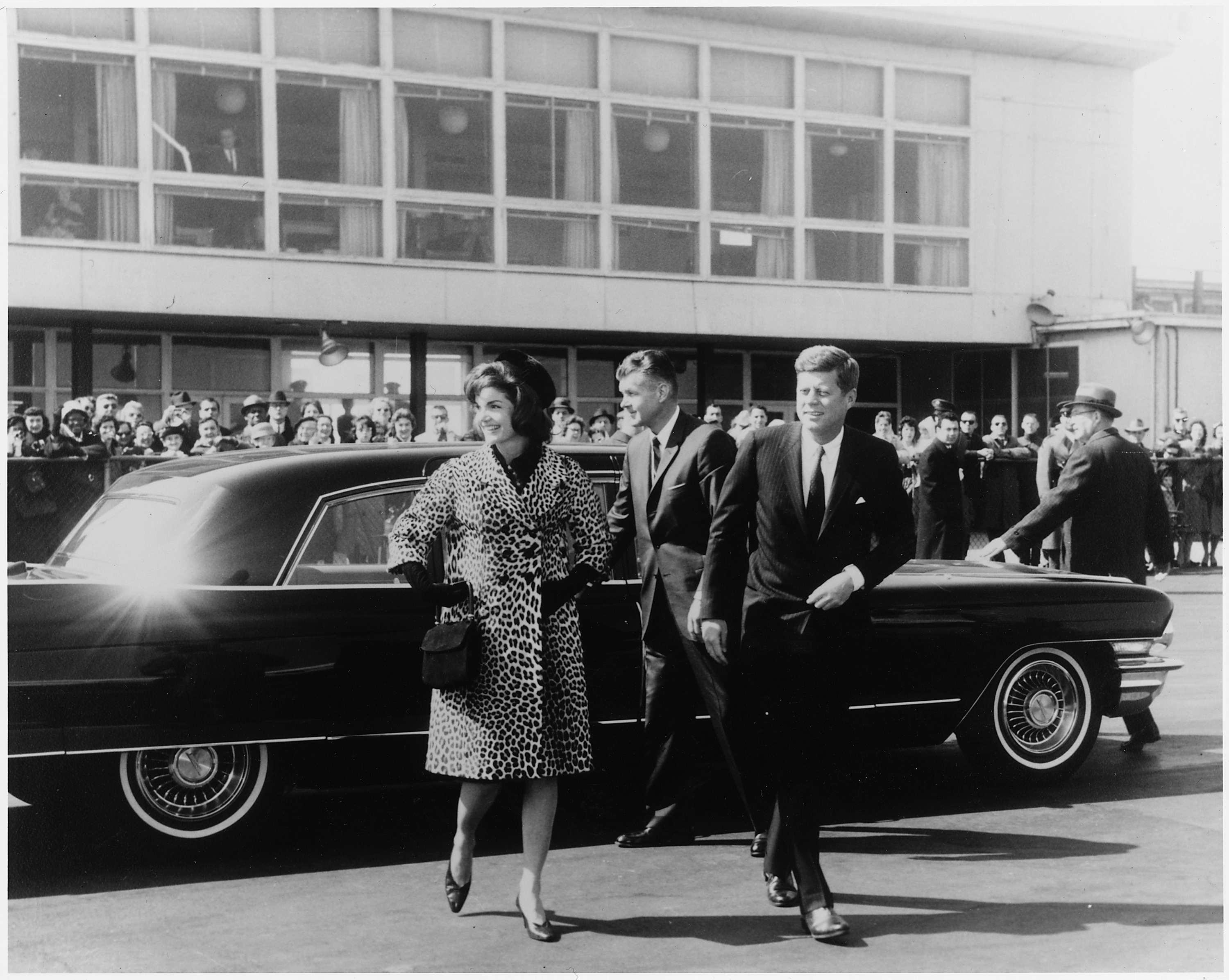 First Lady departs for trip to India and Pakistan. Mrs. Kennedy, President Kennedy. National Airport, MATS Terminal... - NARA - 194178