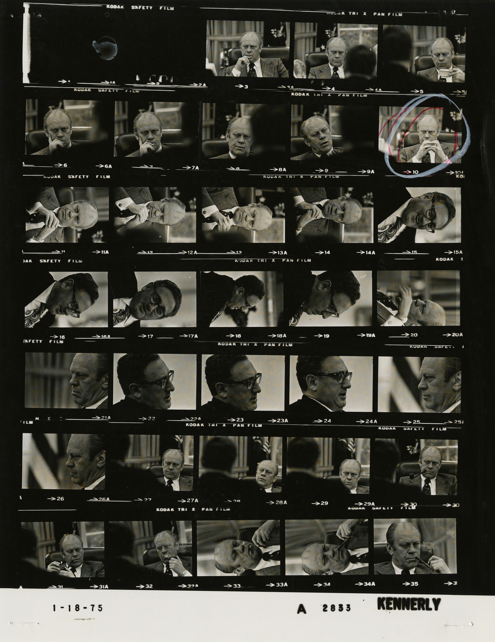 Ford A2833 NLGRF photo contact sheet (1975-01-18)(Gerald Ford Library)