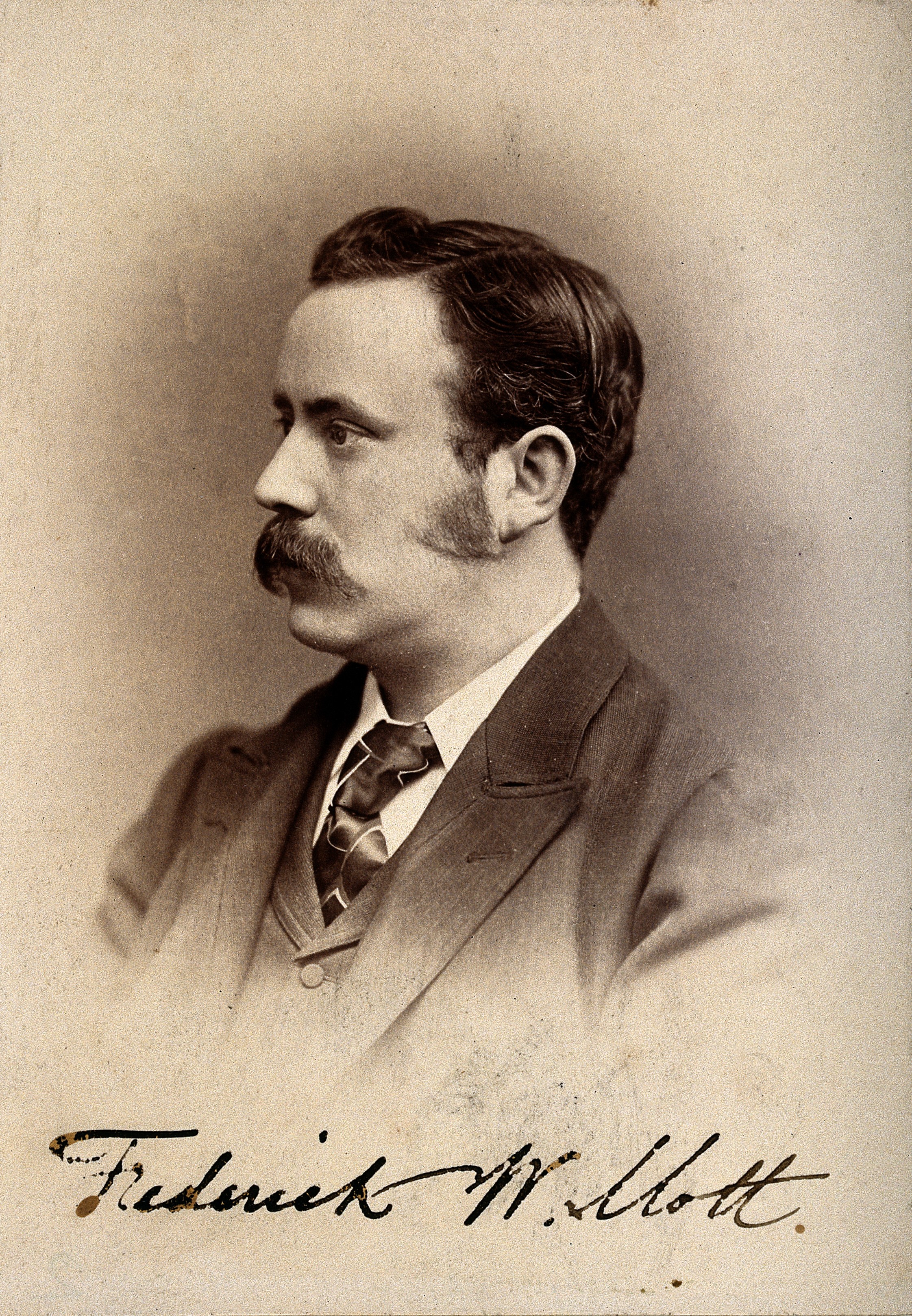 Frederick Walker Mott. Photograph. Wellcome V0028609