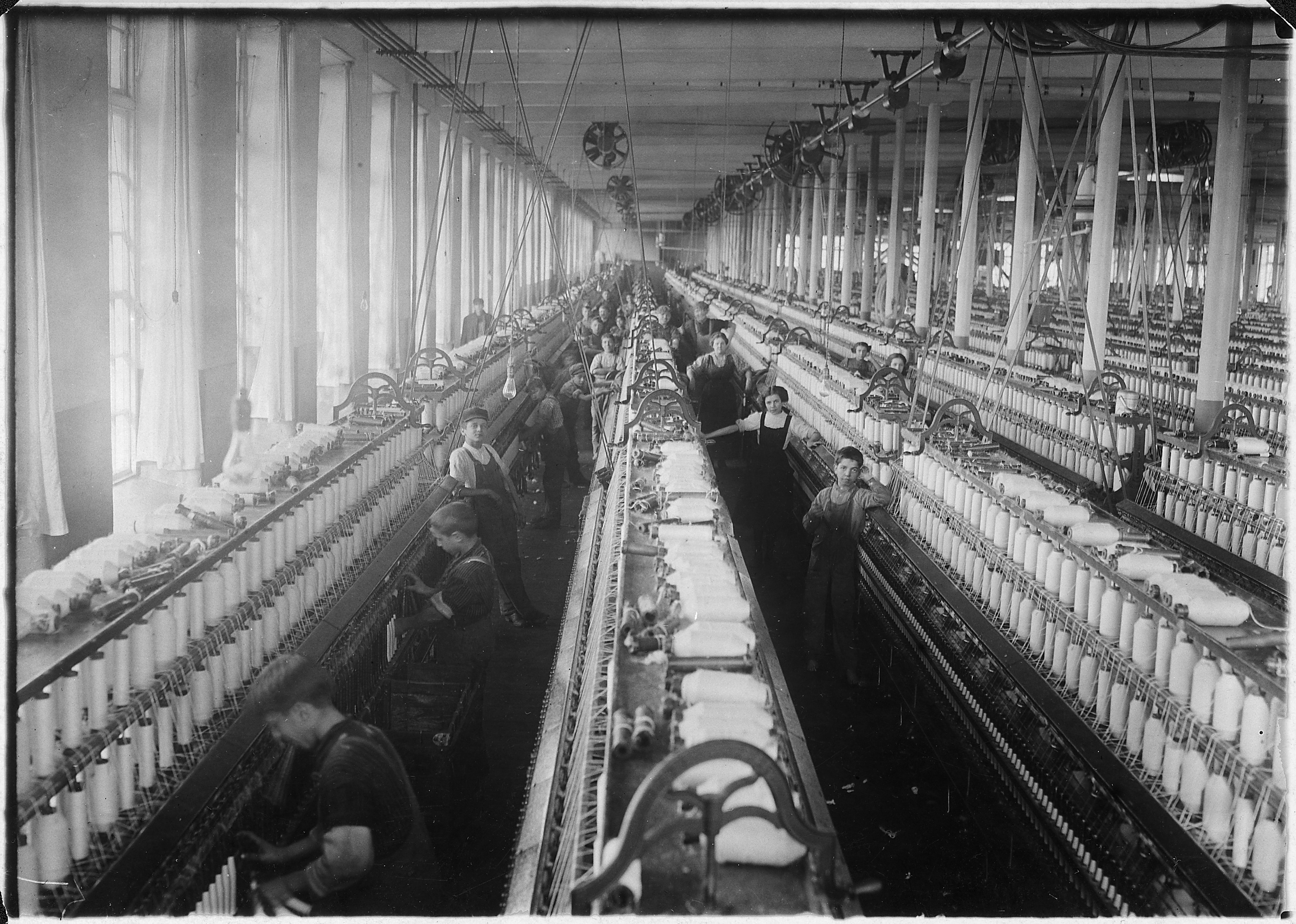 General view of spinning room, Cornell Mill, Fall River, Mass. - NARA - 523509