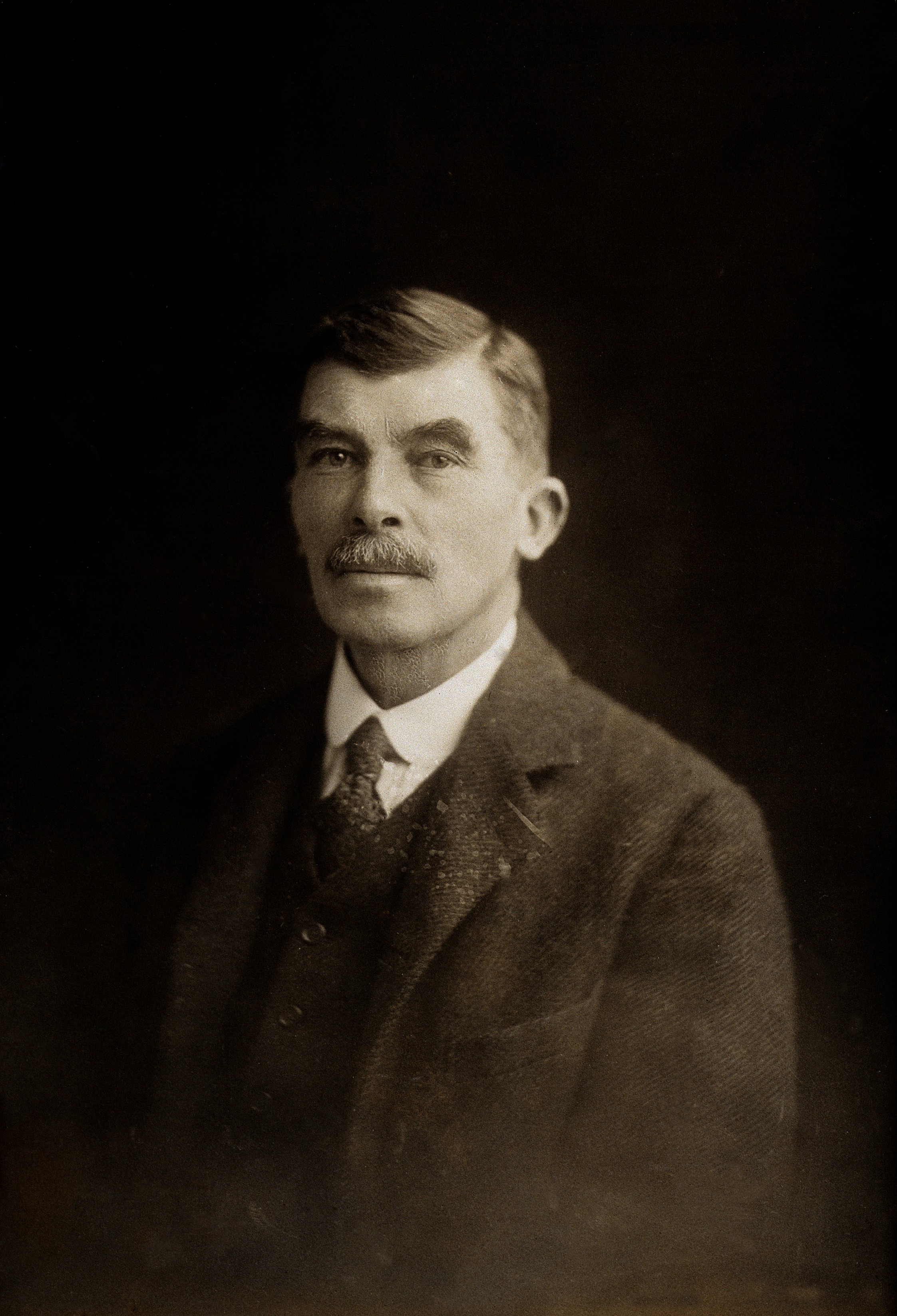 Henry George Lynwood Allford. Photograph. Wellcome V0025967