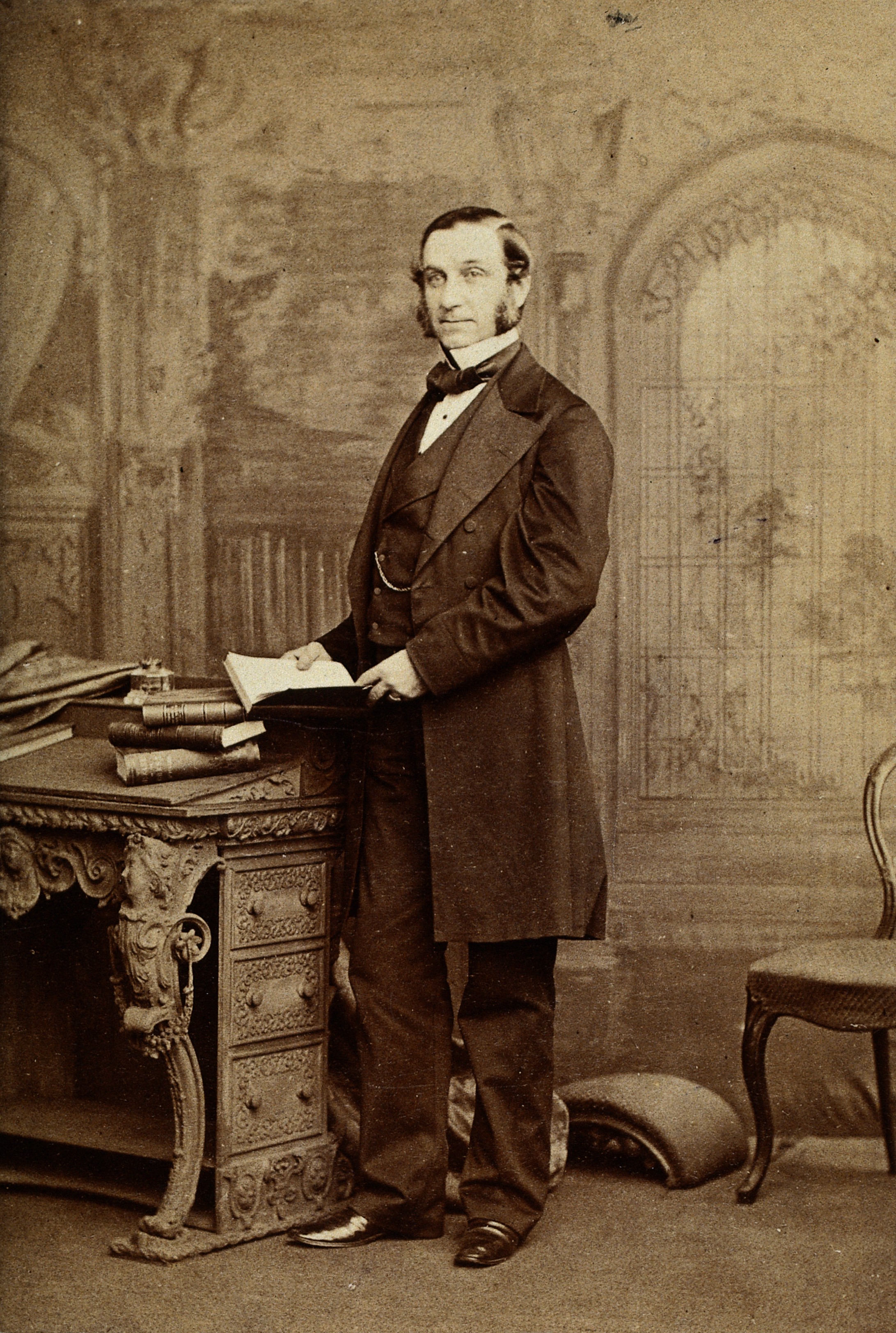 Henry W. Fuller. Photograph. Wellcome V0026413