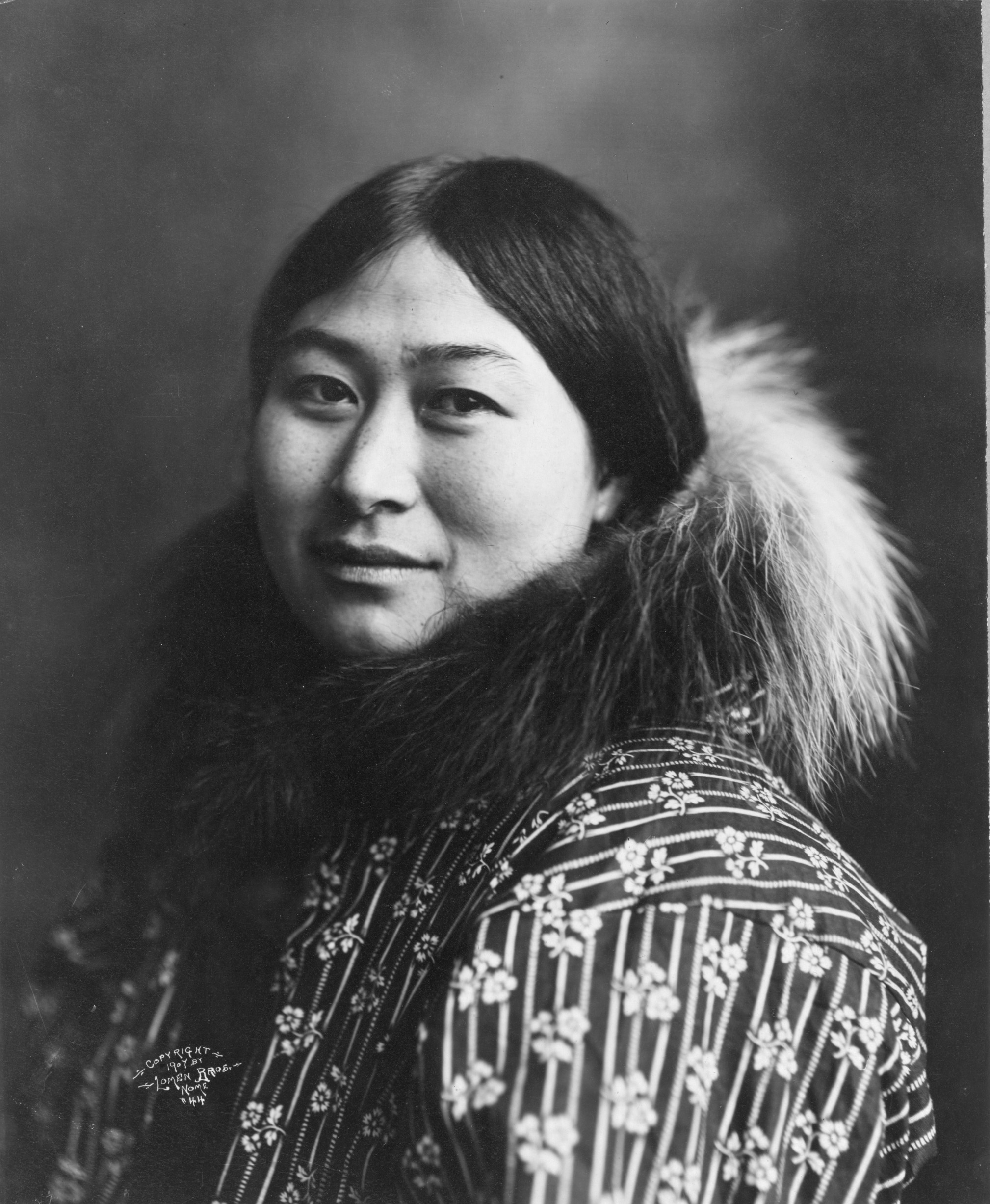 Inuit women 1907