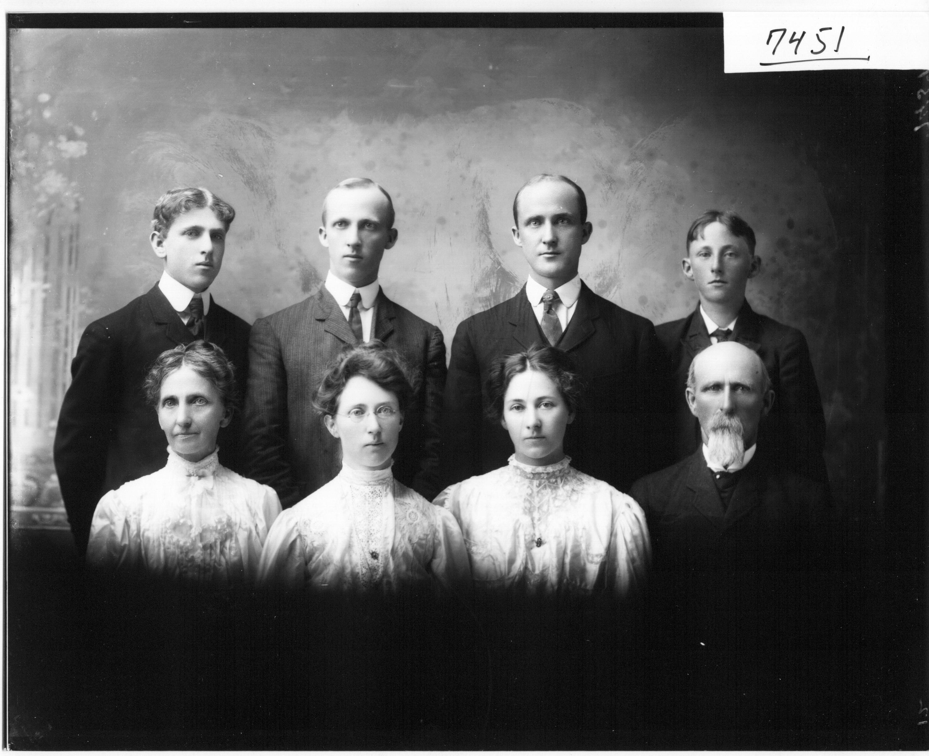 J. C. Coulter family portrait 1906 (3192705142)