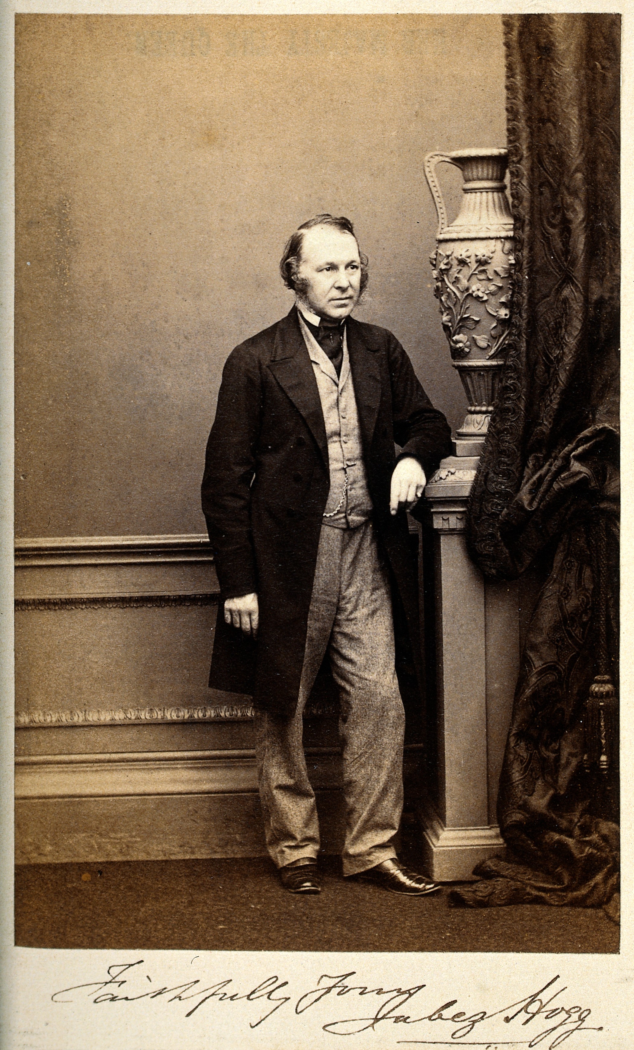 Jabez Hogg. Photograph by Mayall. Wellcome V0026564