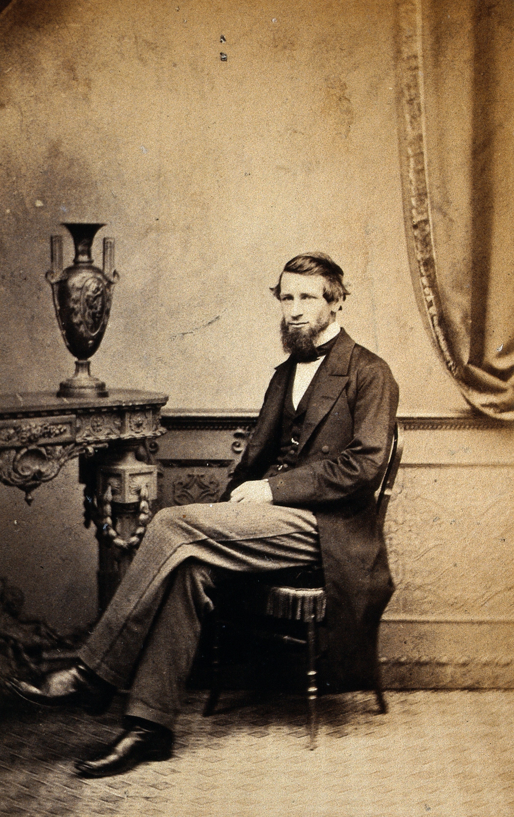 James Hinton. Photograph. Wellcome V0028558