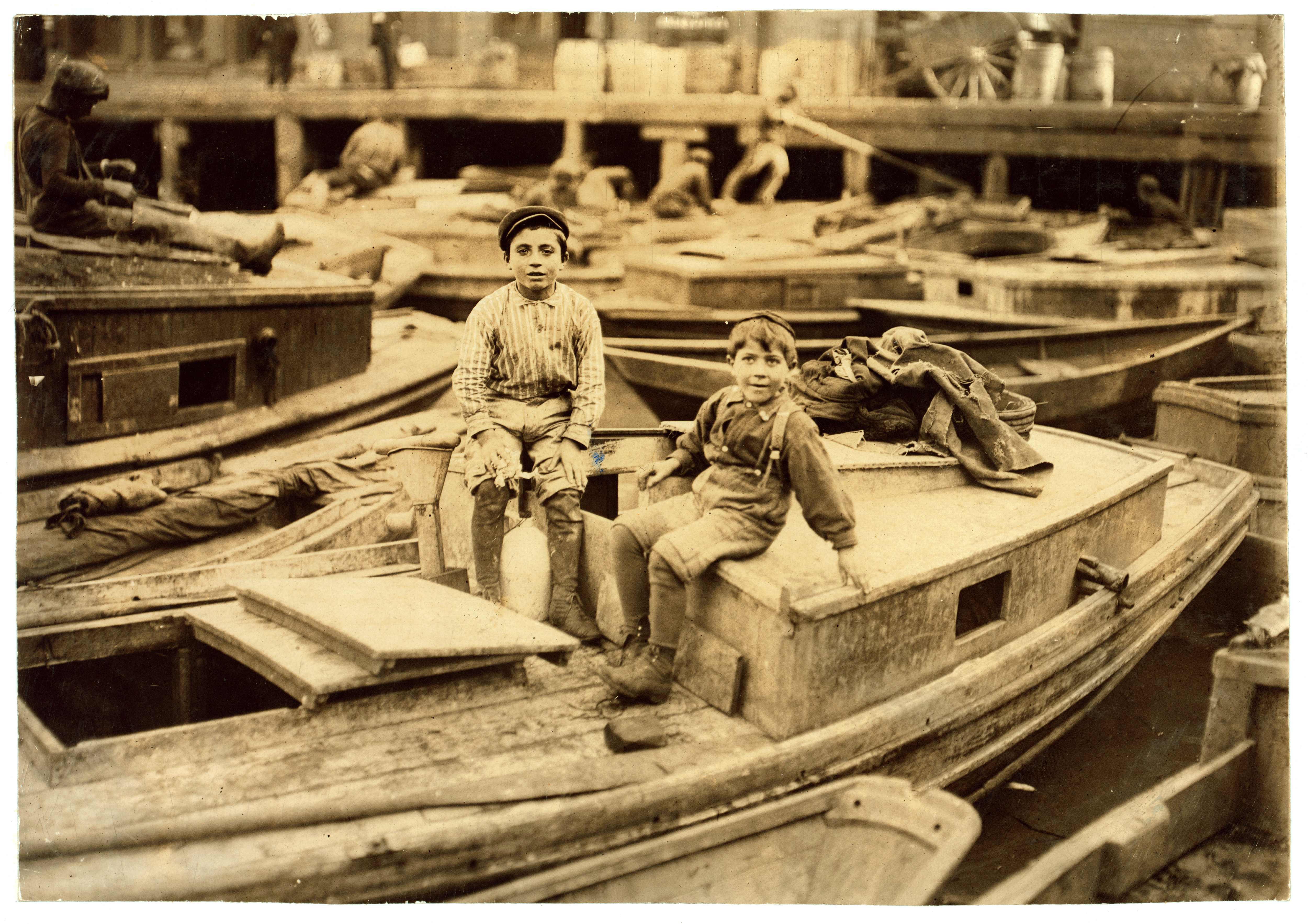 Lewis Hine, Fisher boys playing truant, Boston, 1909