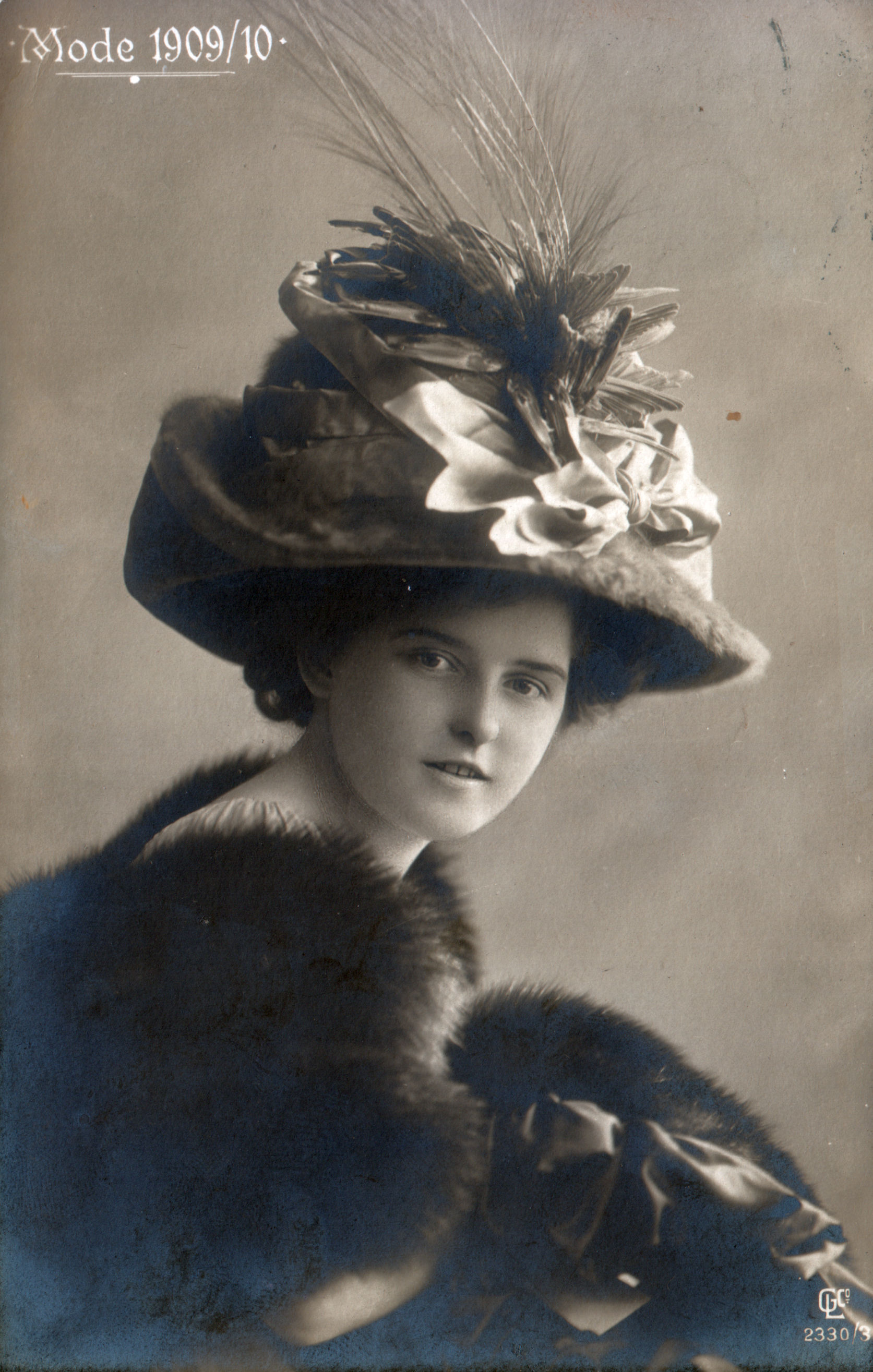 Mode 1909-1910, Postkarte