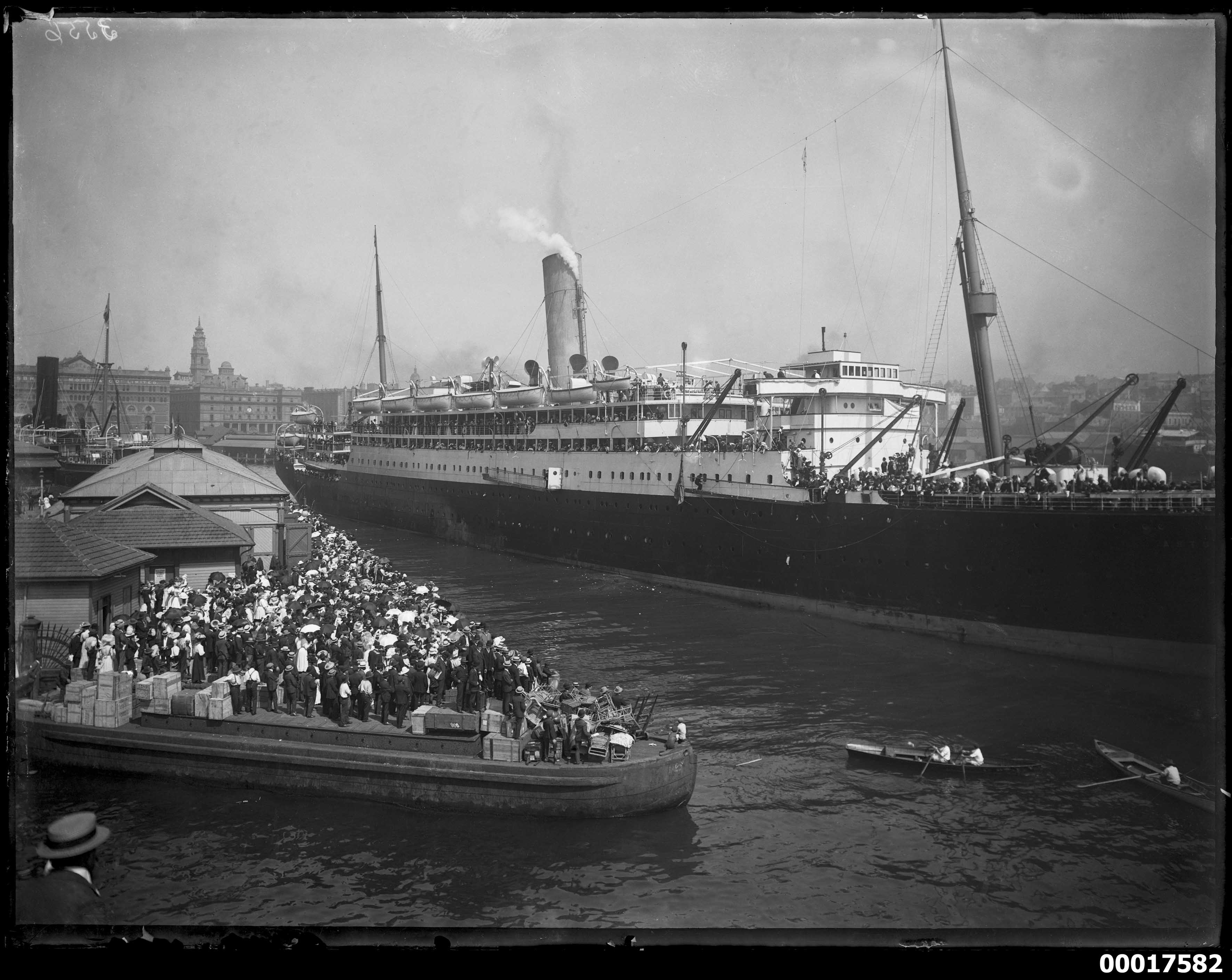 Passenger liner ASTURIAS (7737352814)
