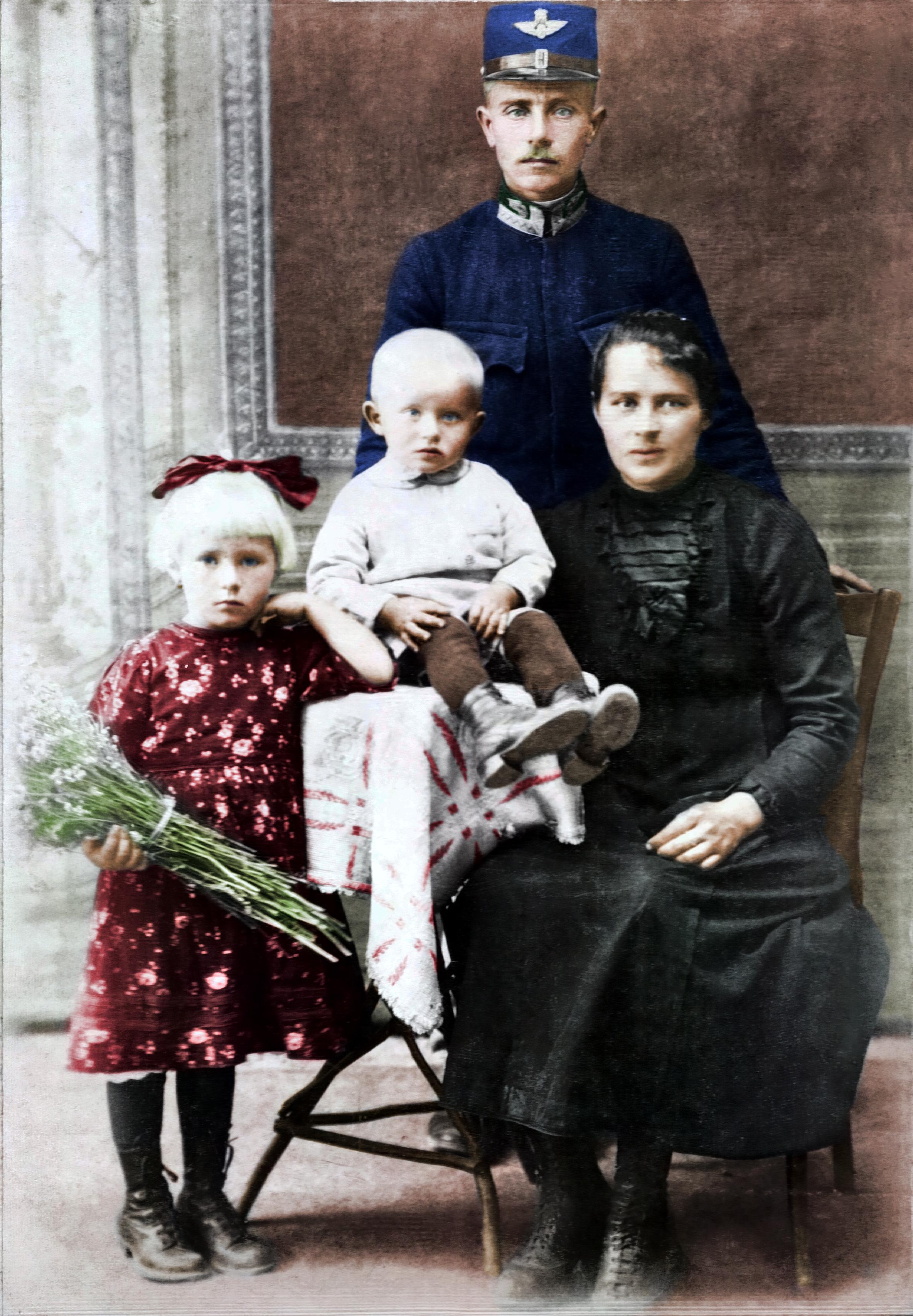 Photo Family Hungary - Somogyi Hajdúszoboszló 1926 (Petrányi) (colored)