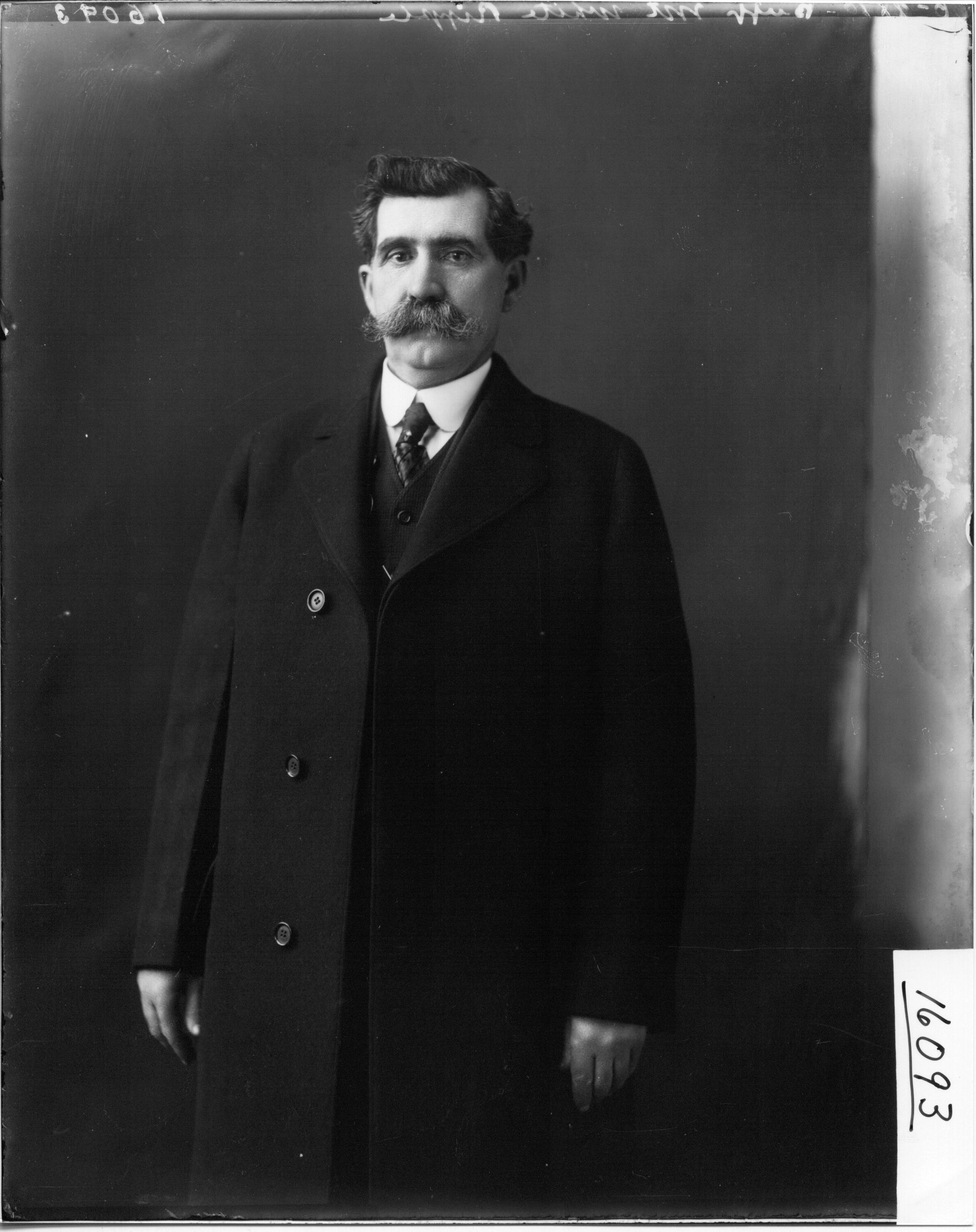 Portrait photograph of Harry H. Smith 1916 (3191549286)