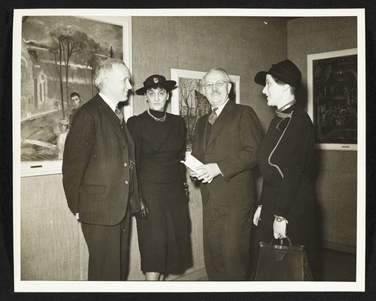 Archives of American Art - Audrey McMahon and Holger Cahill with group of people - 6130