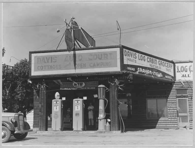 Contra Costa County, California. Part of the Davis Auto Camp. The gas station, grocery store, 
