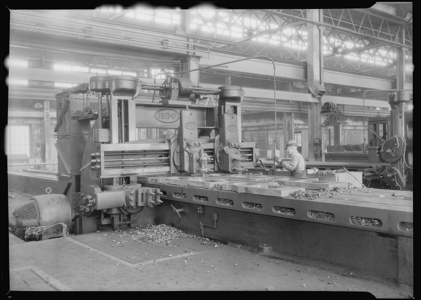Eddystone, Pennsylvania - Railroad parts. Baldwin Locomotive Works. (Man working at machinery.) - NARA - 518734