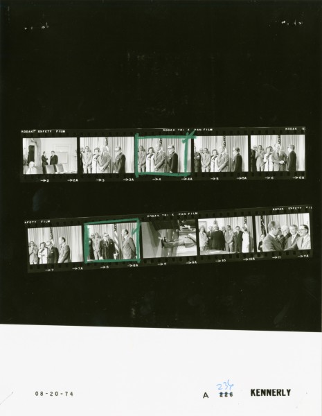 Ford A0236 NLGRF photo contact sheet (1974-08-20)(Gerald Ford Library)