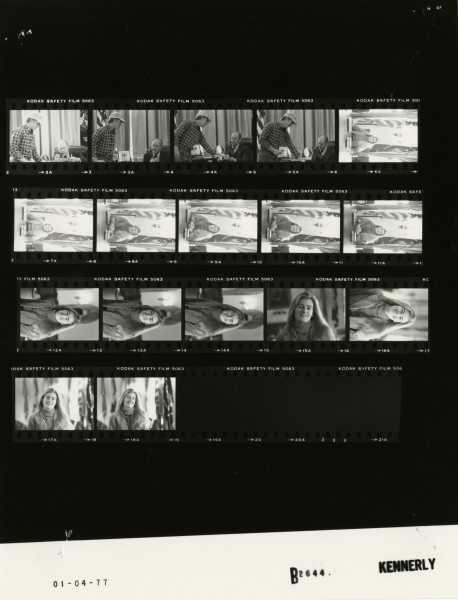 Ford B2644 NLGRF photo contact sheet (1977-01-04)(Gerald Ford Library)