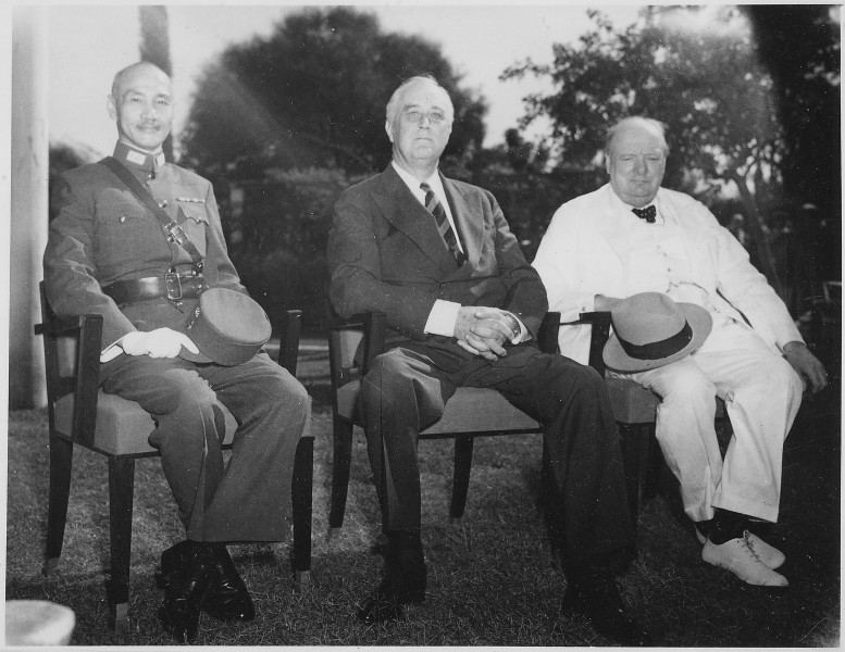 Franklin D. Roosevelt, Chiang,Kai Shek, and Churchill in Cairo, Egypt - NARA - 196609