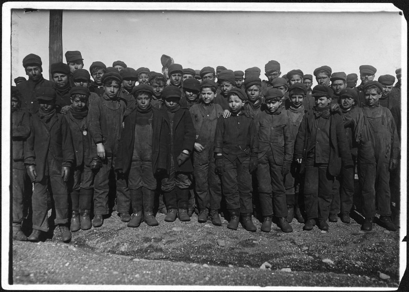 Group of boys working in ^9 breaker. In this group were Sam Belloma, Angelo Ross, and others. Hughestown Boroughs Pa.... - NARA - 523385