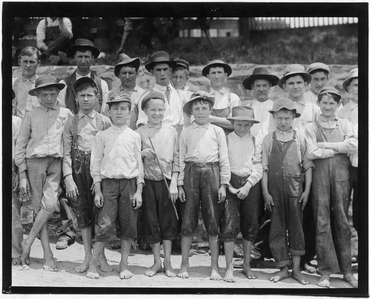 Group of young workers. Some still smaller wouldn't go in the photograph. Clifton, S.C. - NARA - 523543