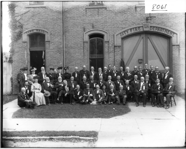 Group portrait of 83rd O.V.?., Oxford, Ohio 1907 (3192574836)