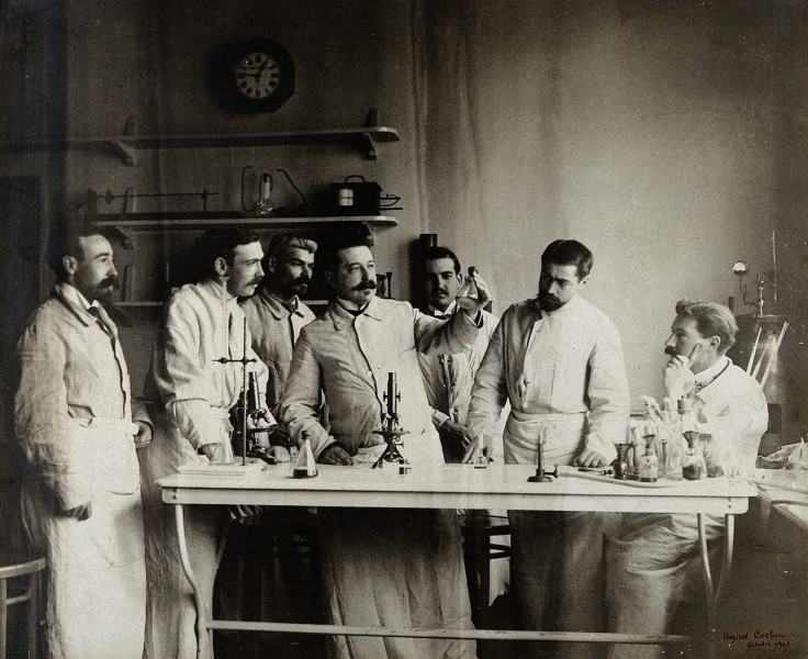 Hôpital Cochin. Photograph by Léon Bal, 1902. Wellcome V0028639