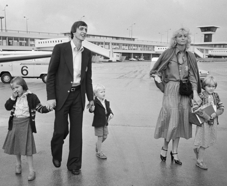 Johan Cruijff with family 1977